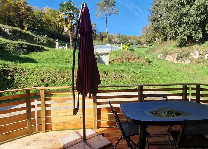 Le Domaine De Mateline La Maisonnette بيت للعطل *